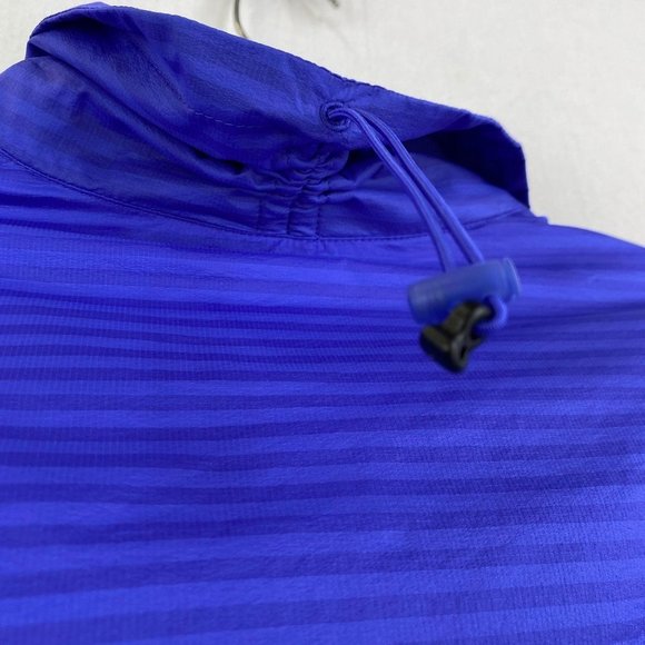 NIKE Striped Golf Jacket w/ Detachable Sleeves - Picture 8 of 11